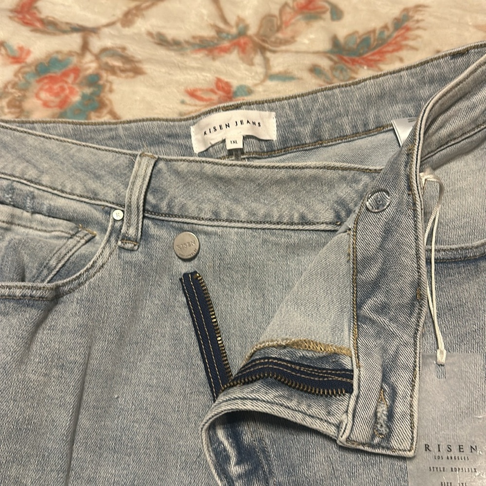 New with tags light blue Risen jeans